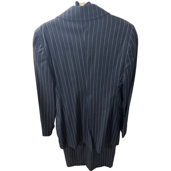 Vintage Gai Mattiolo Charcoal Grey white pinstriped 2-piece dress suit - Picture 2 of 15